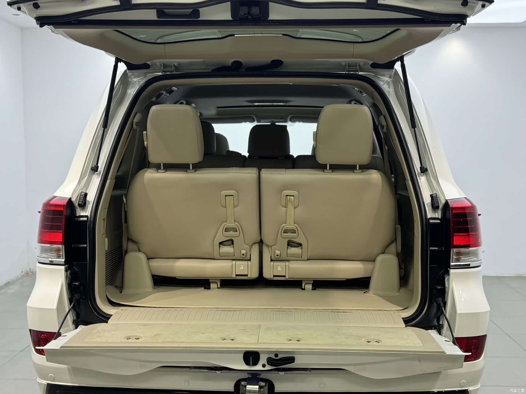 Toyota Land Cruiser, 2019 11