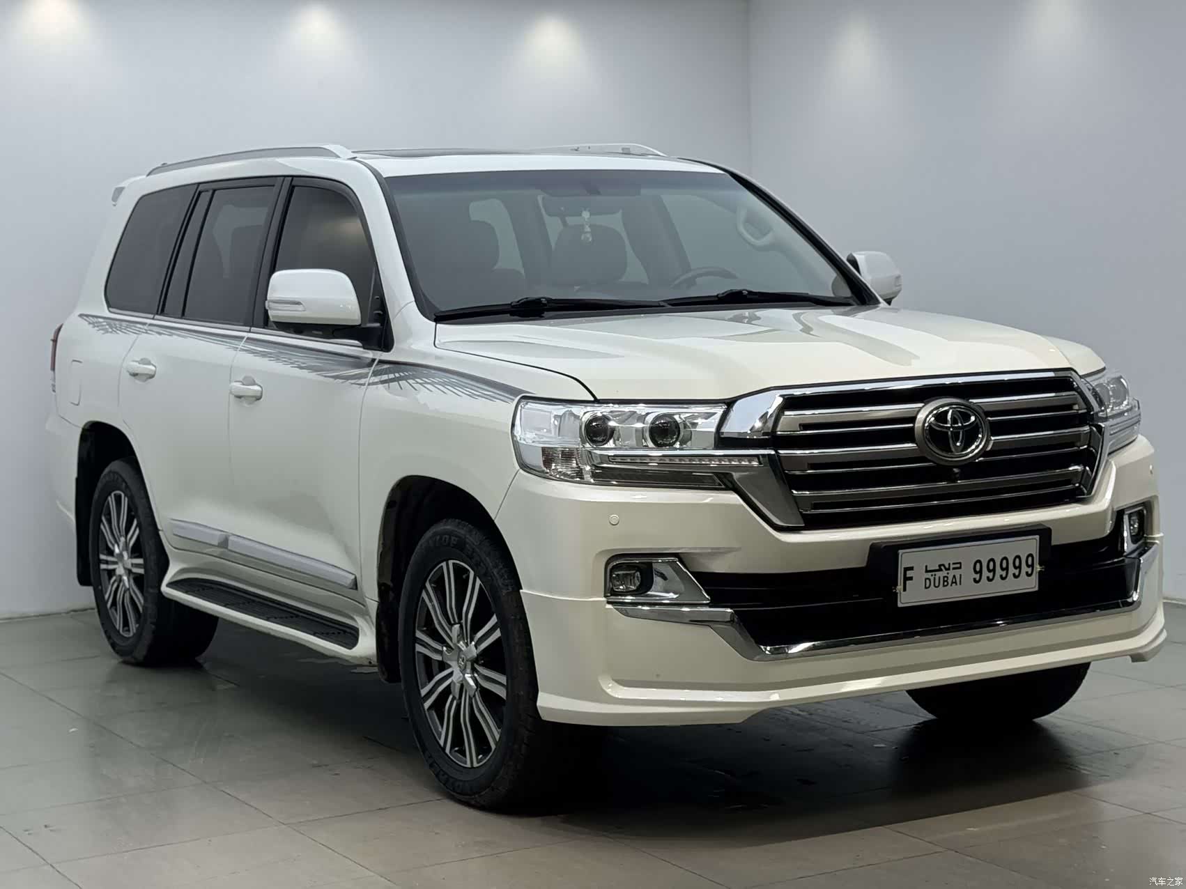 Toyota Land Cruiser, 2019 3