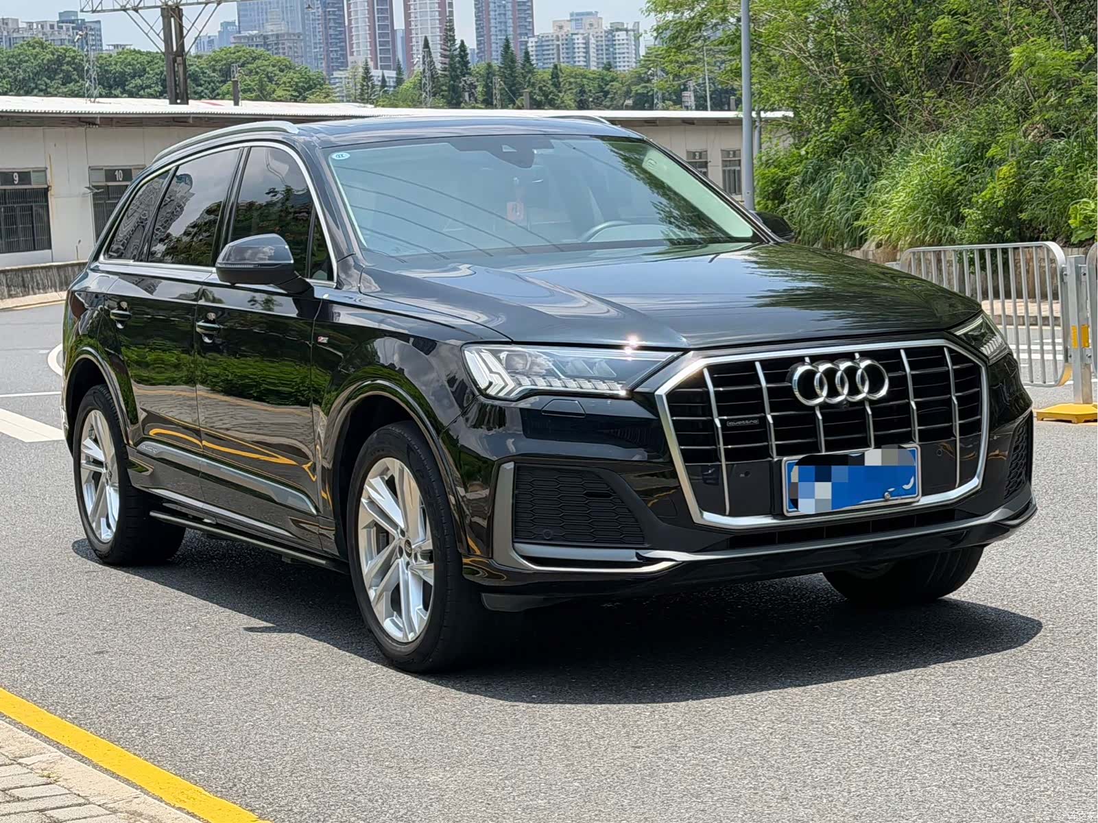 Audi Q7, 2024 3