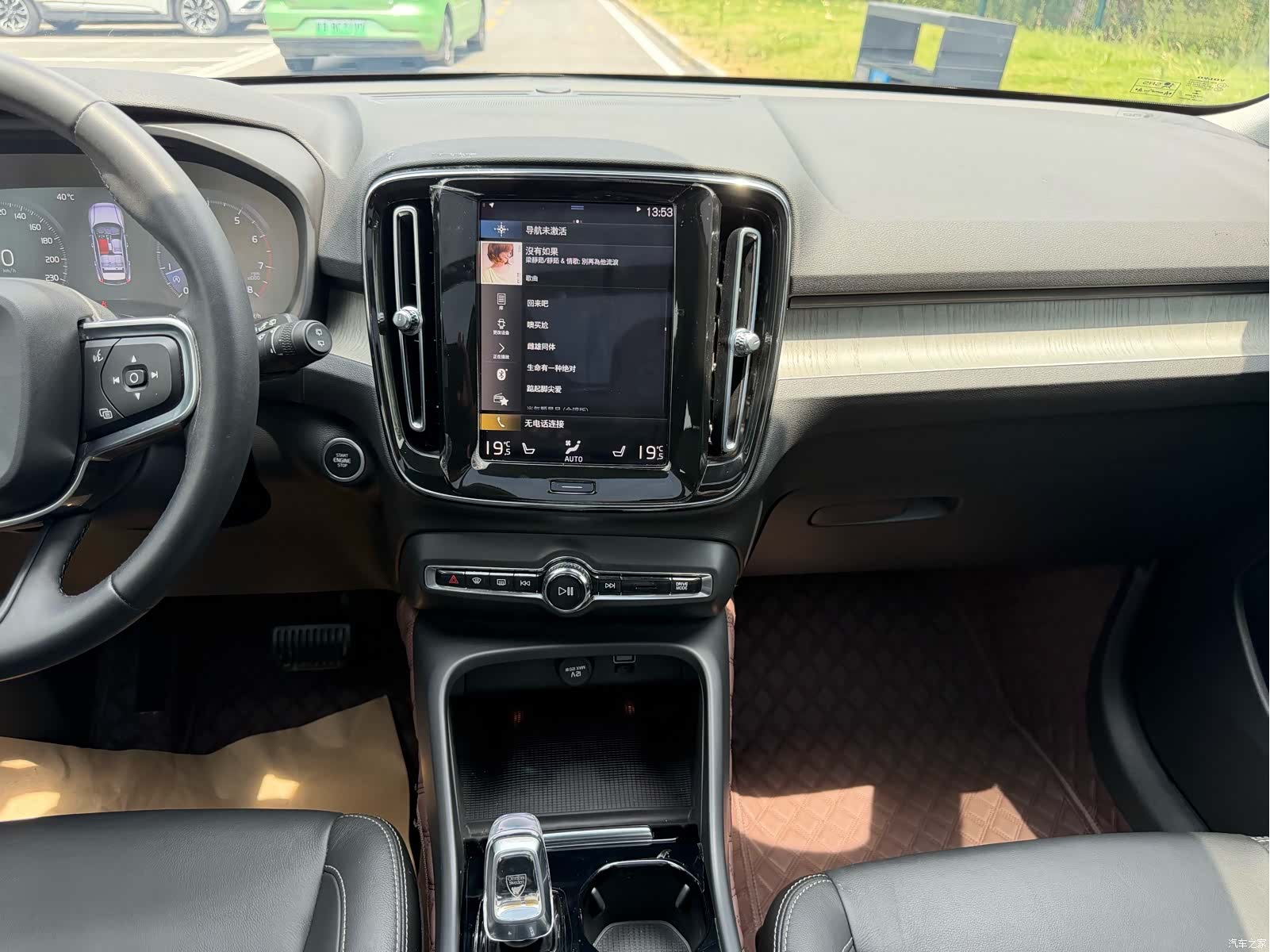 Volvo XC40, 2022 13