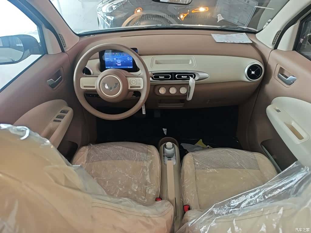 Wuling MINIEV, 2026 10