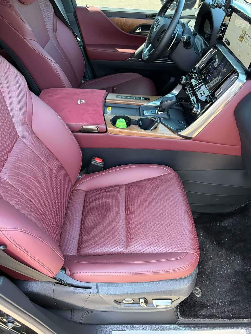 Lexus LX, 2025 7