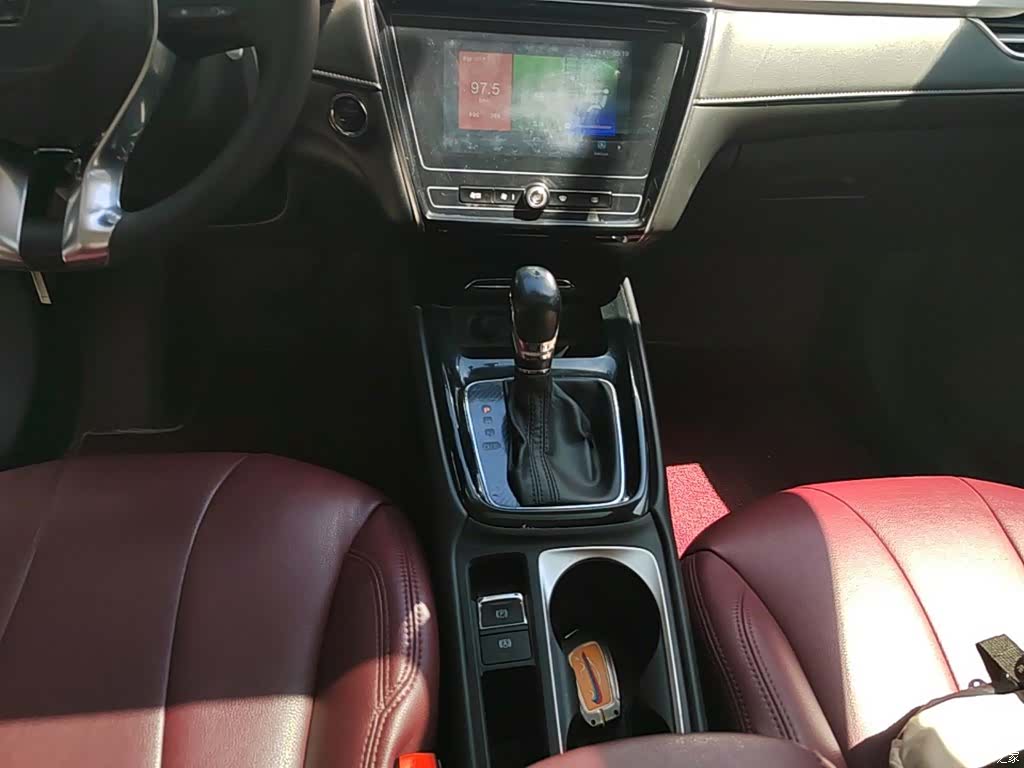Roewe i5, 2021 14