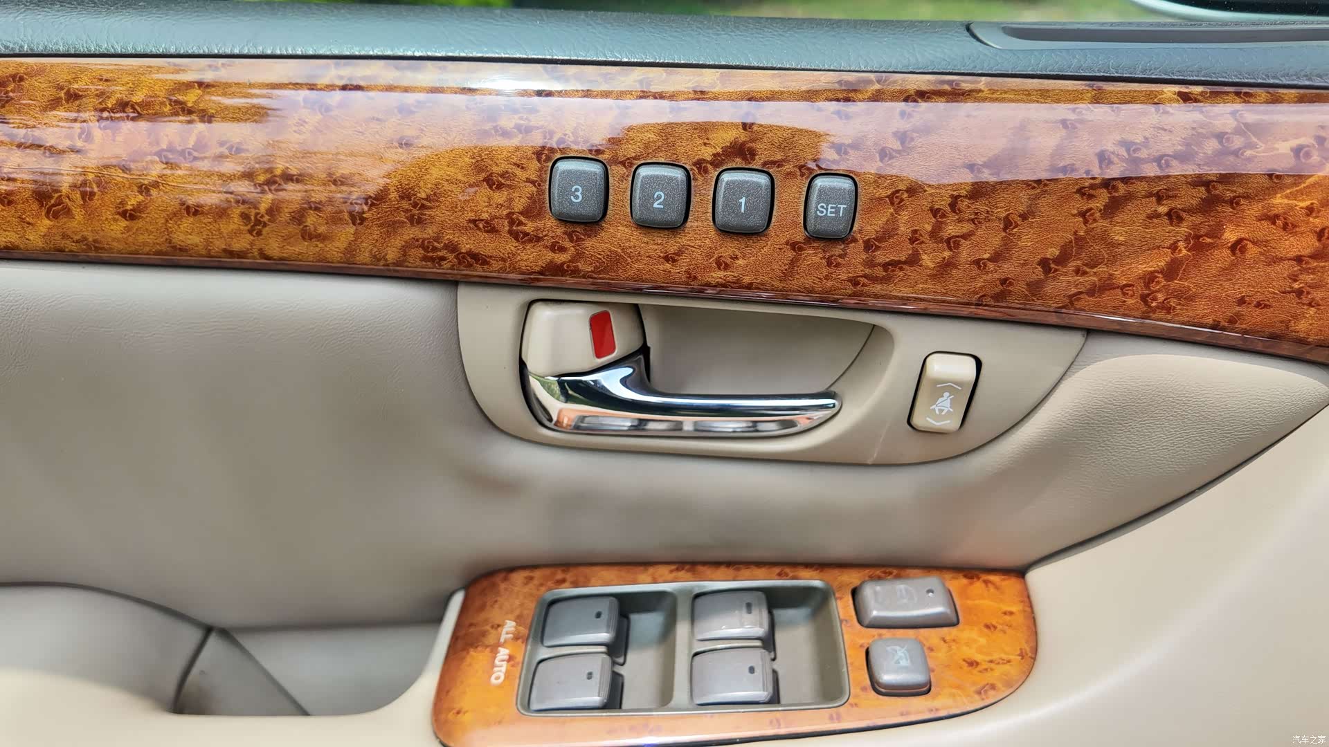 Lexus LS, 2005 37