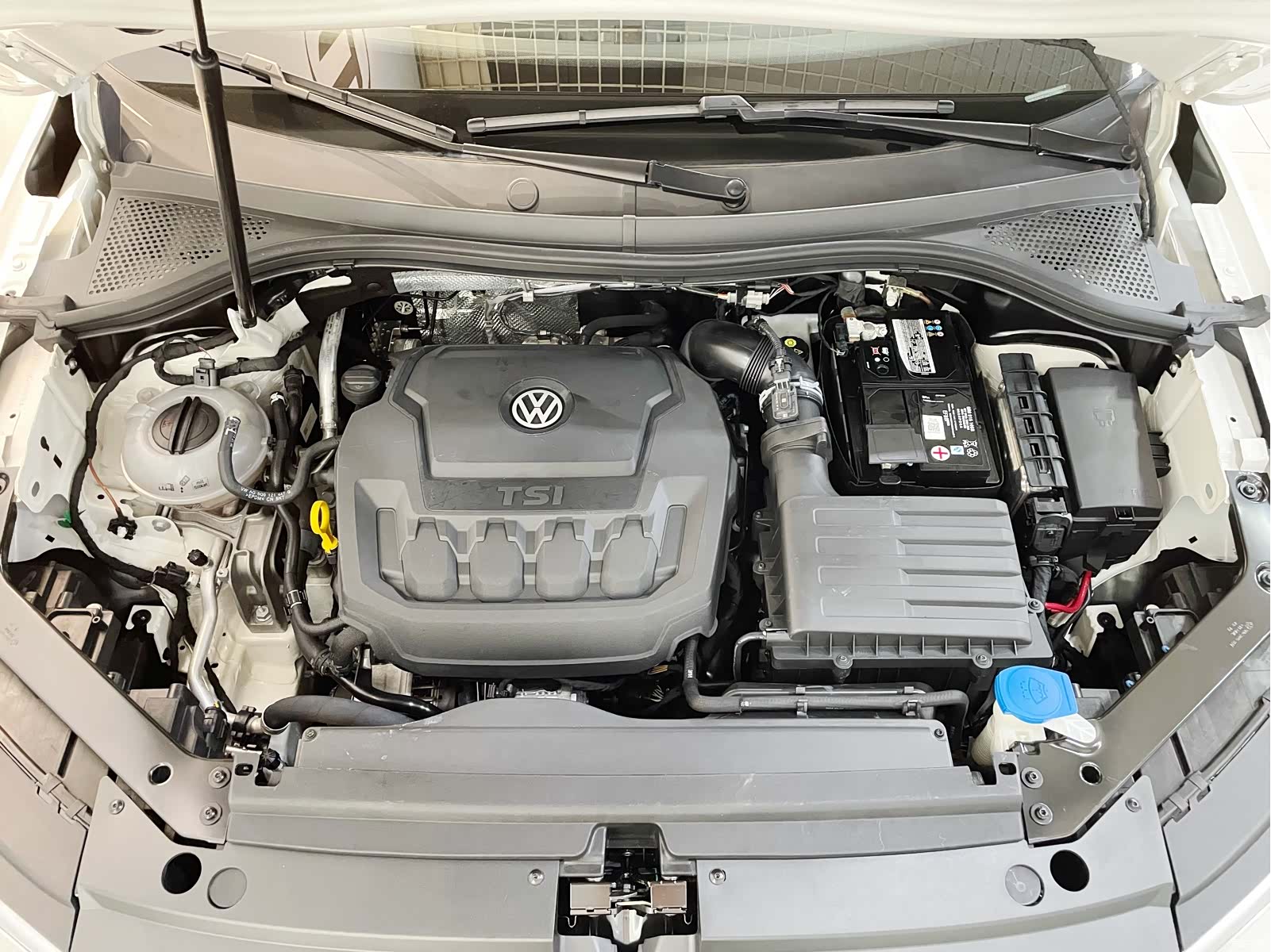 Volkswagen Tiguan L, 2019 24
