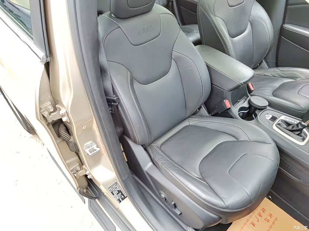 Jeep Cherokee, 2018 20