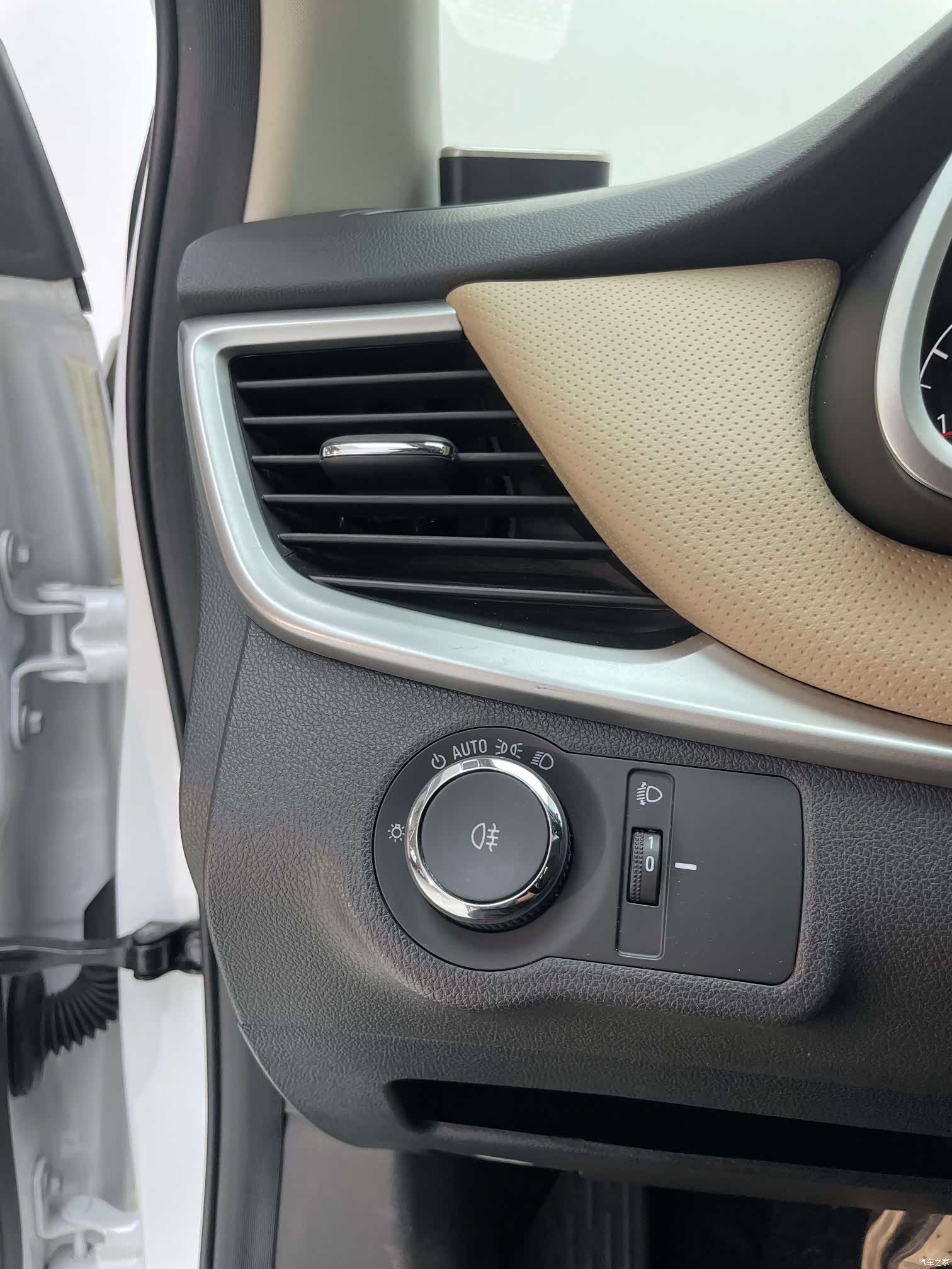 Chevrolet 320, 2022 11