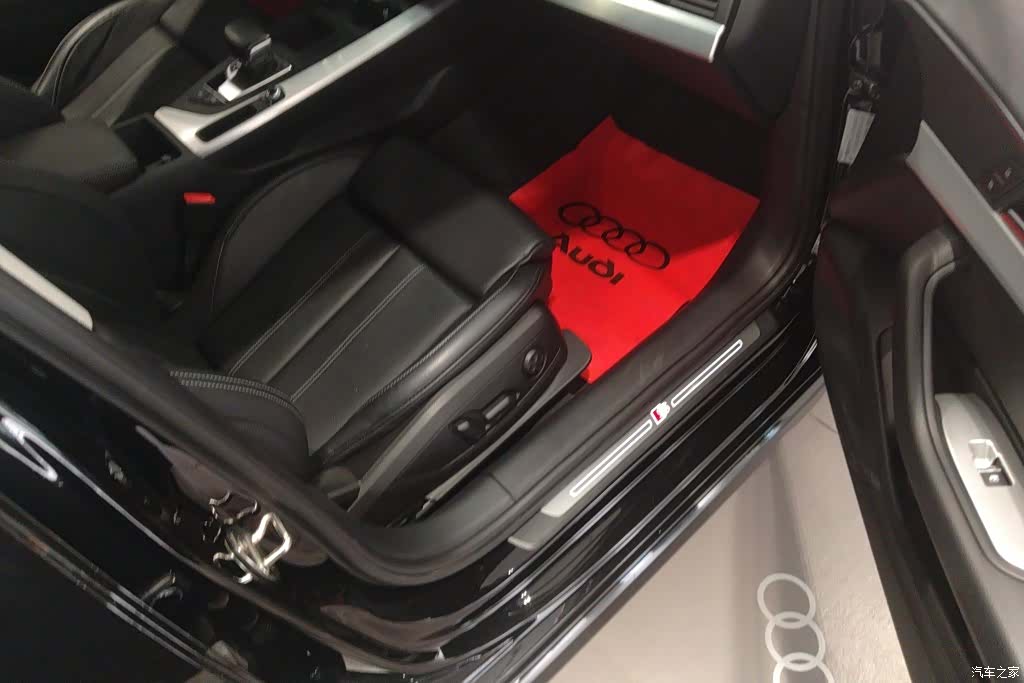 Audi A4L, 2022 8