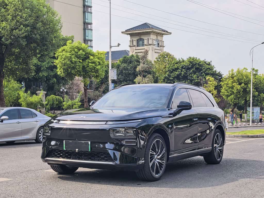 Xpeng G9
