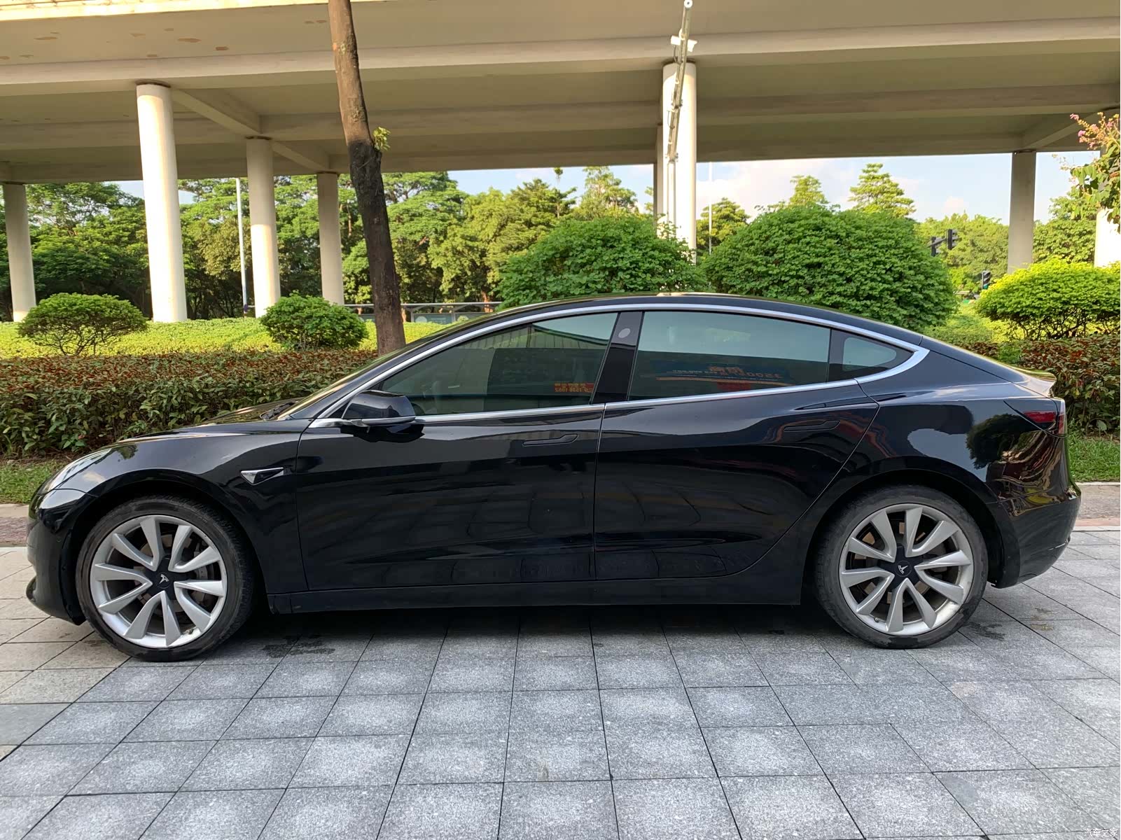 Tesla Model 3, 2020 4