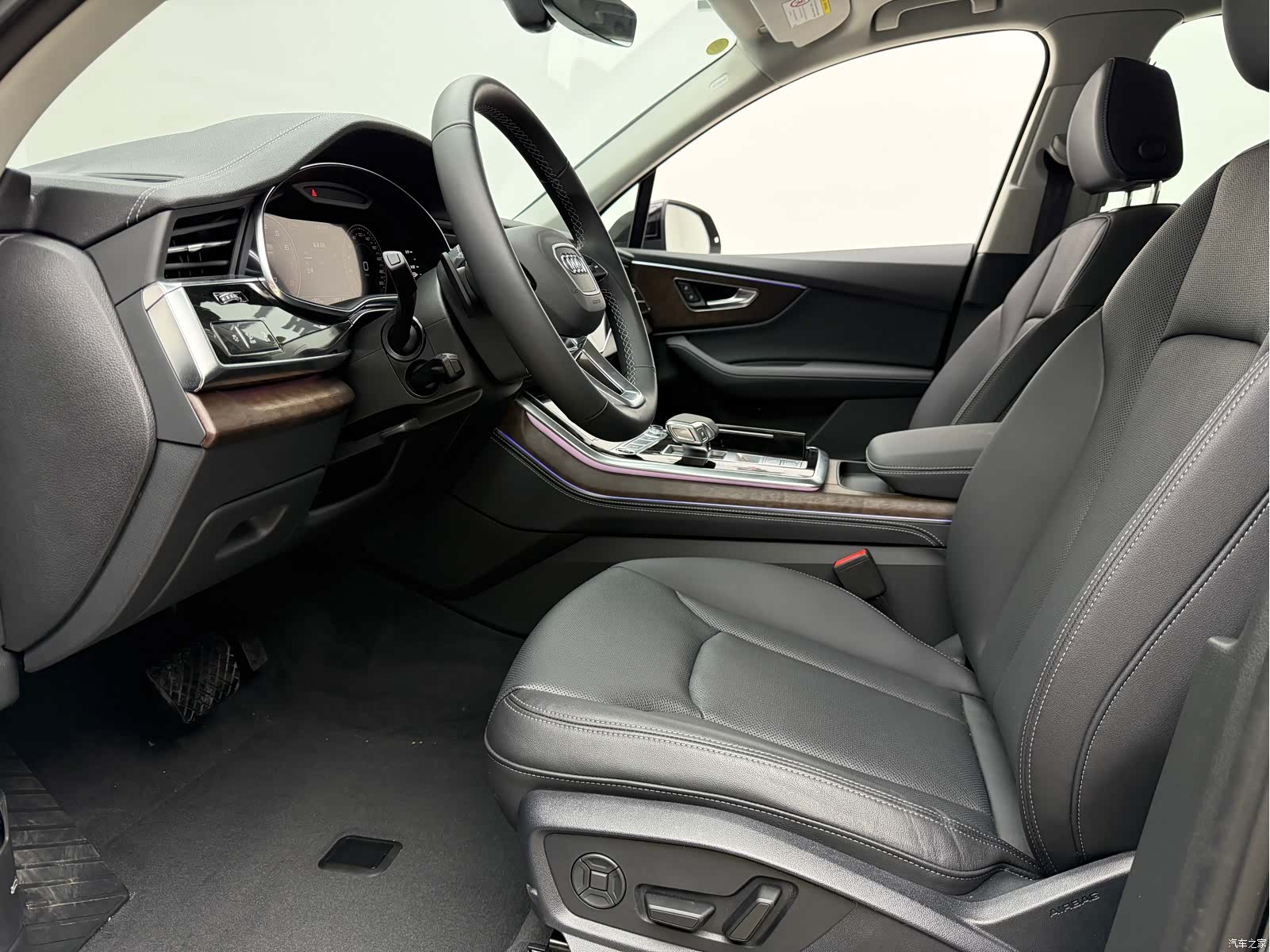 Audi Q7, 2026 14