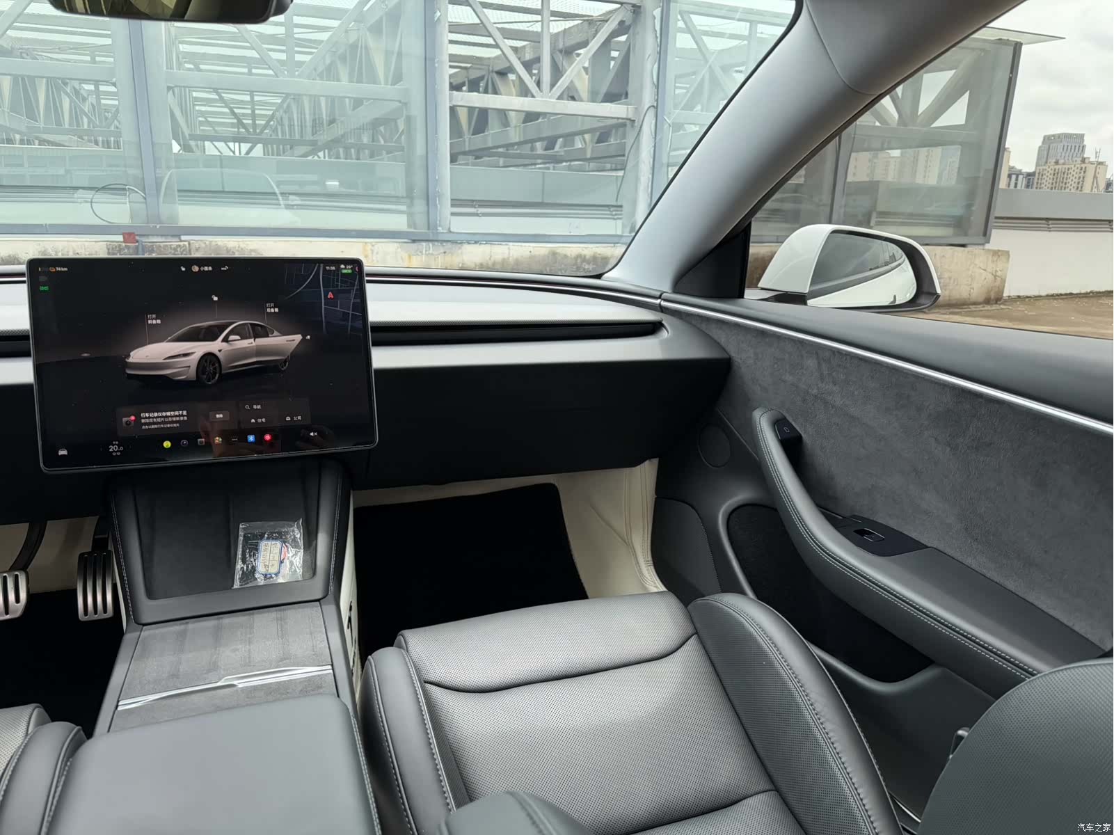 Tesla Model 3, 2024 16