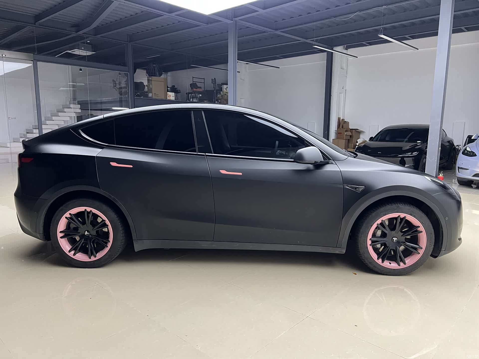 Tesla Model Y, 2022 4
