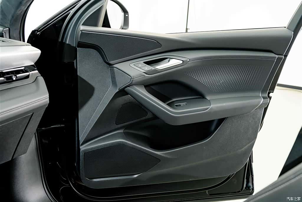 Audi e-tron, 2025 17