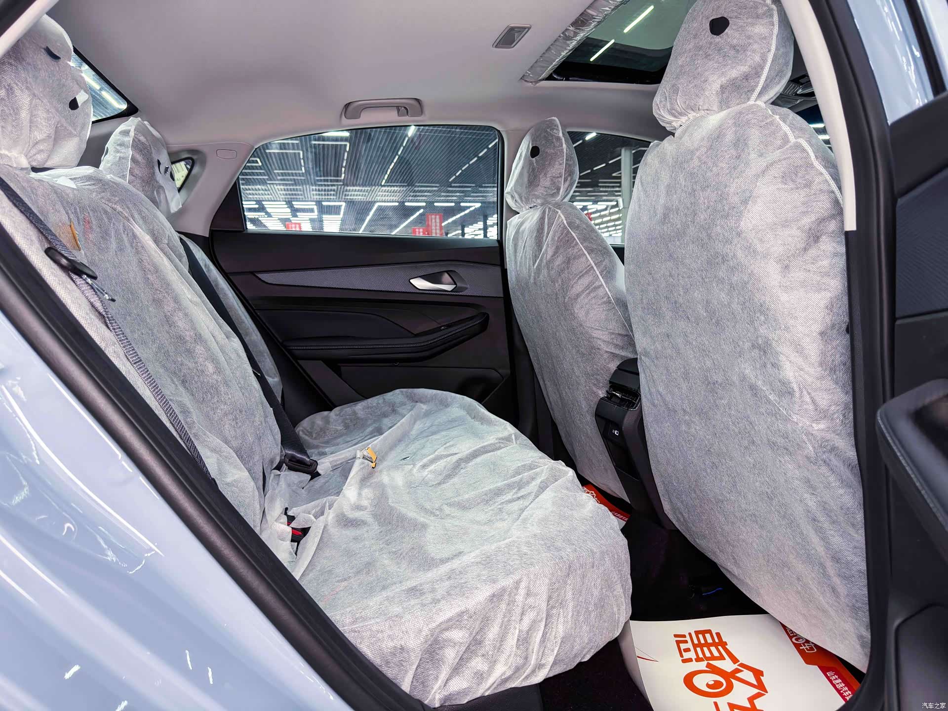 Geely Binray, 2026 17