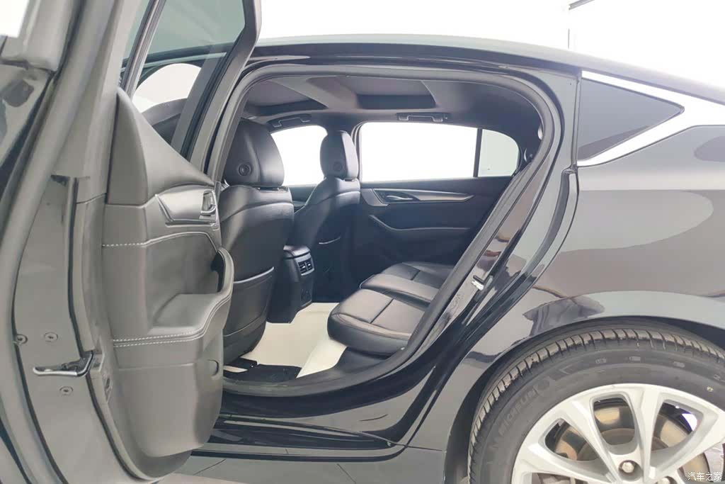 Cadillac CT5, 2021 11