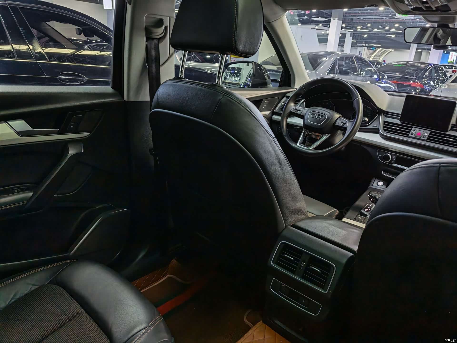 Audi Q5L, 2021 12