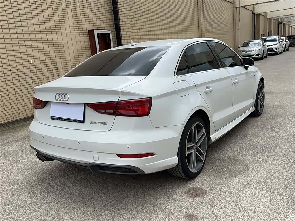 Audi A3, 2018 все фото