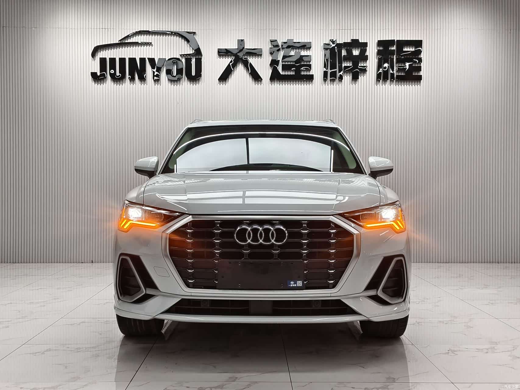 Audi Q3, 2022 2