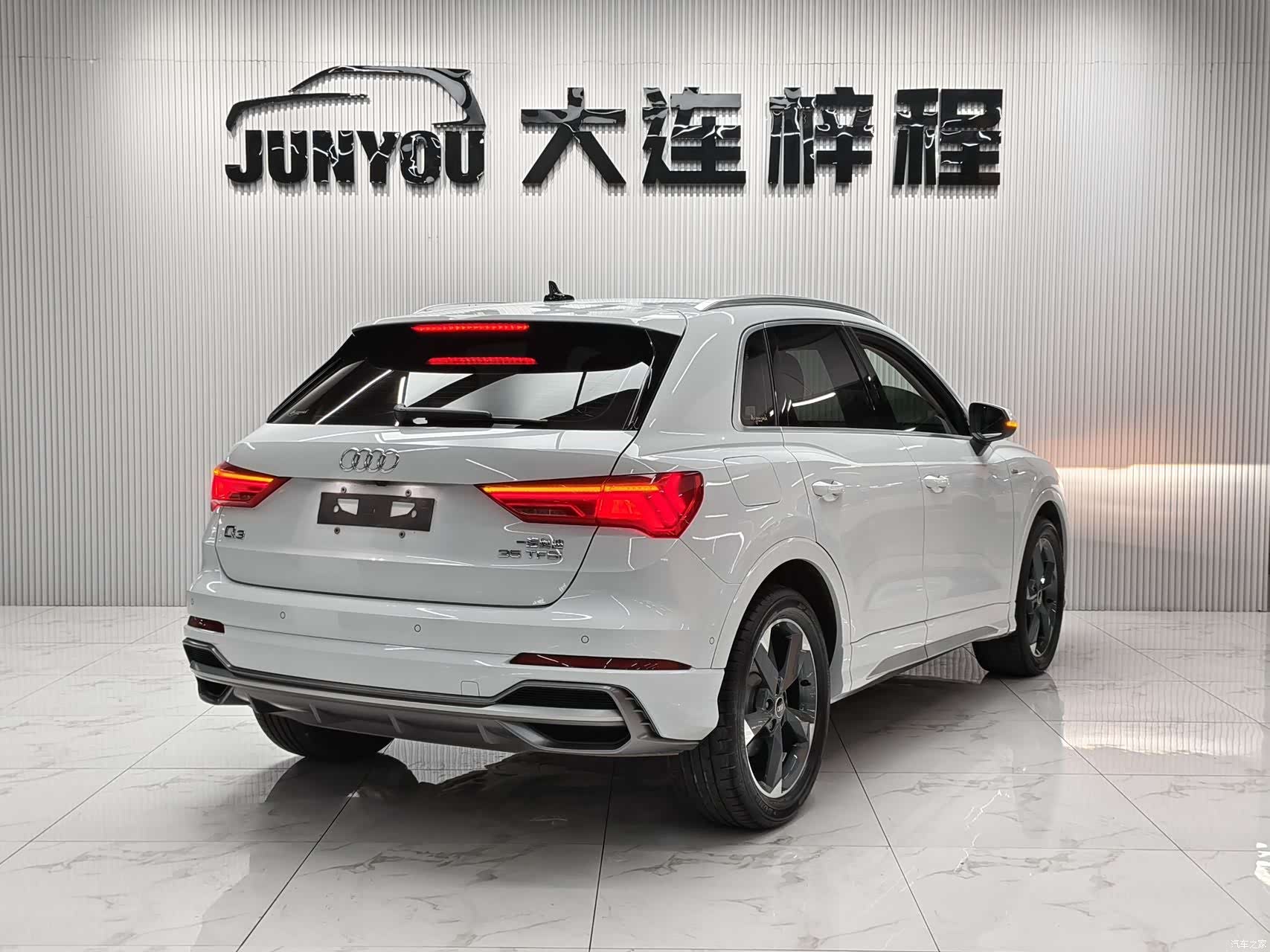 Audi Q3, 2022 6