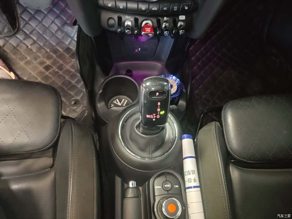 Mini Cooper, 2020 14