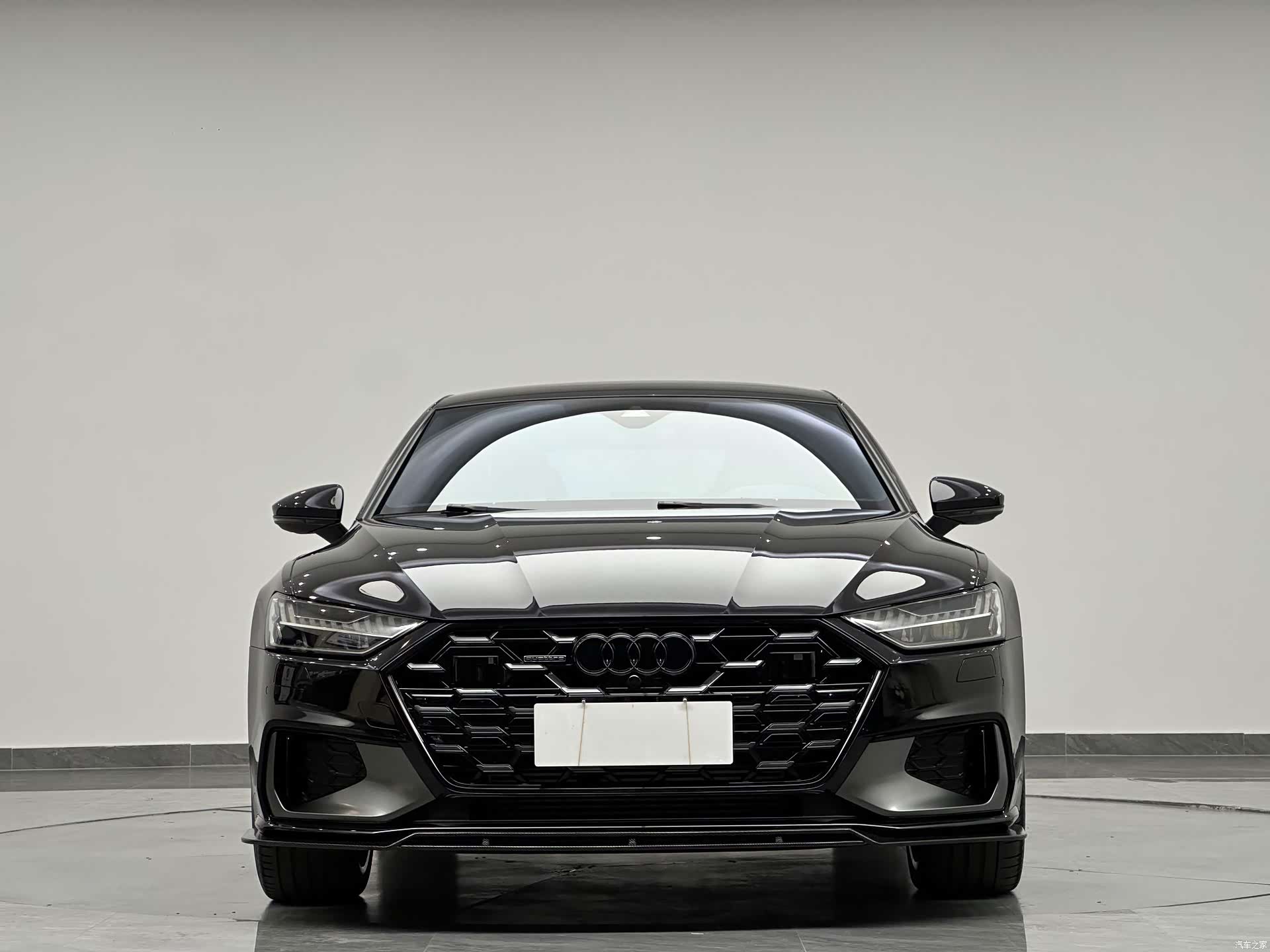 Audi A7L, 2024 4