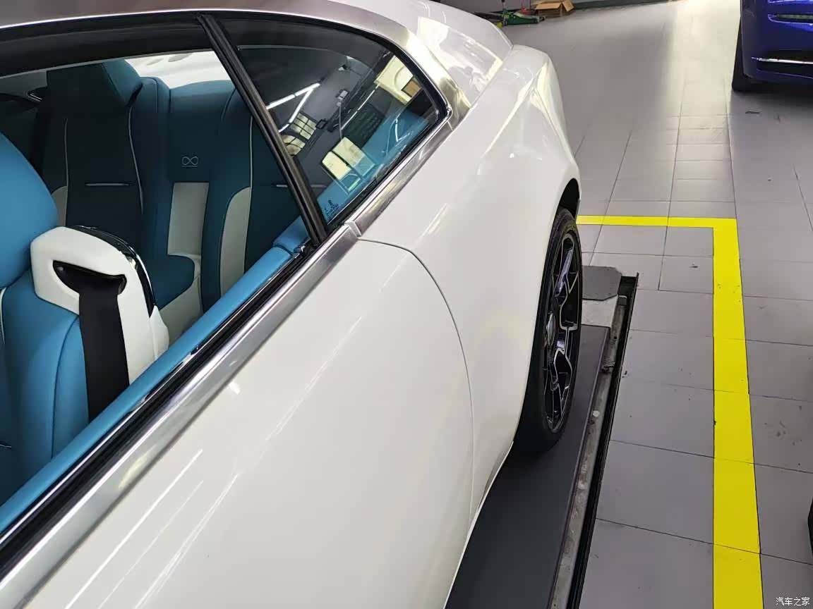 Rolls-Royce Wraith, 2017 4