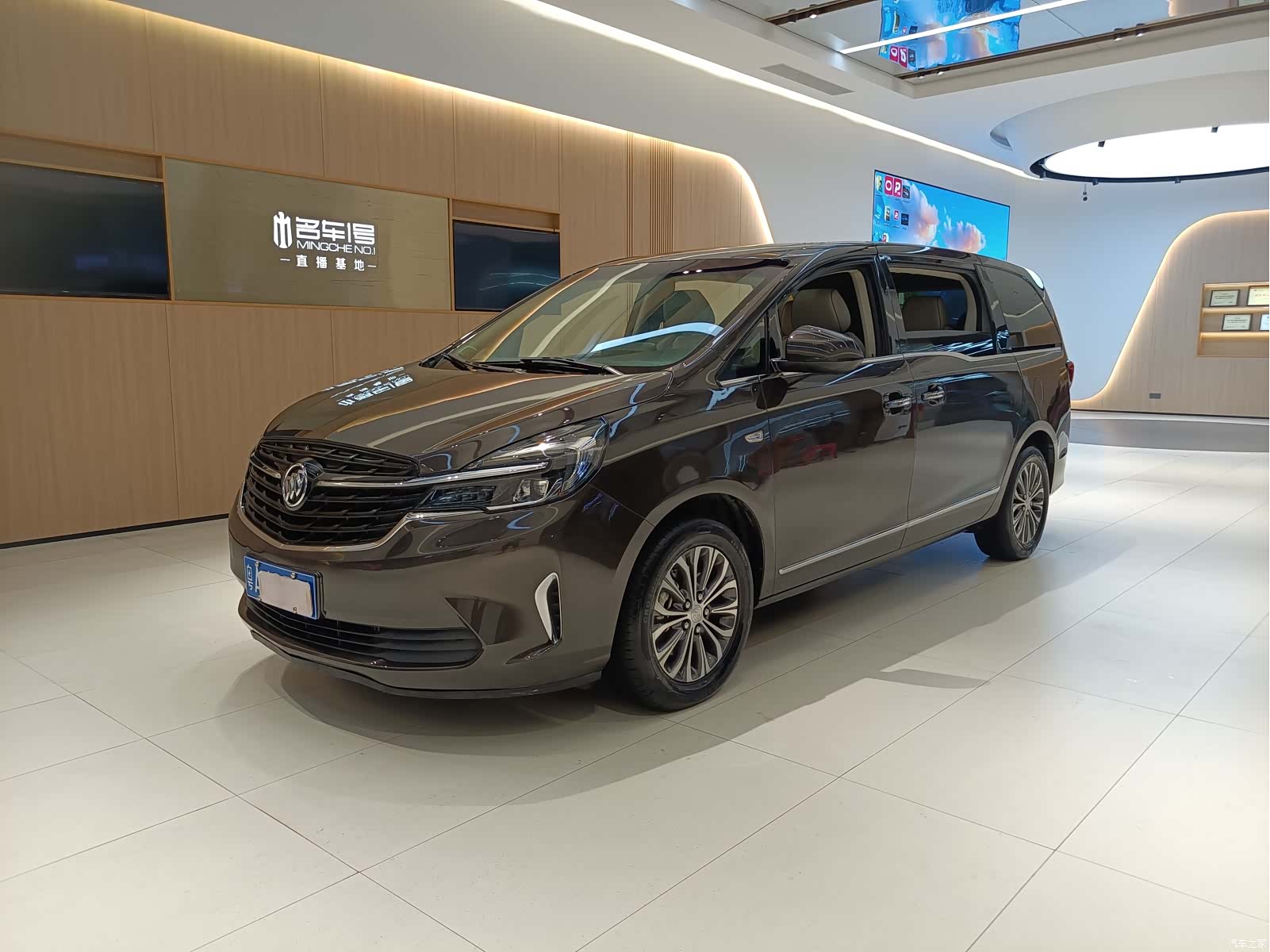 Buick GL8, 2020 1