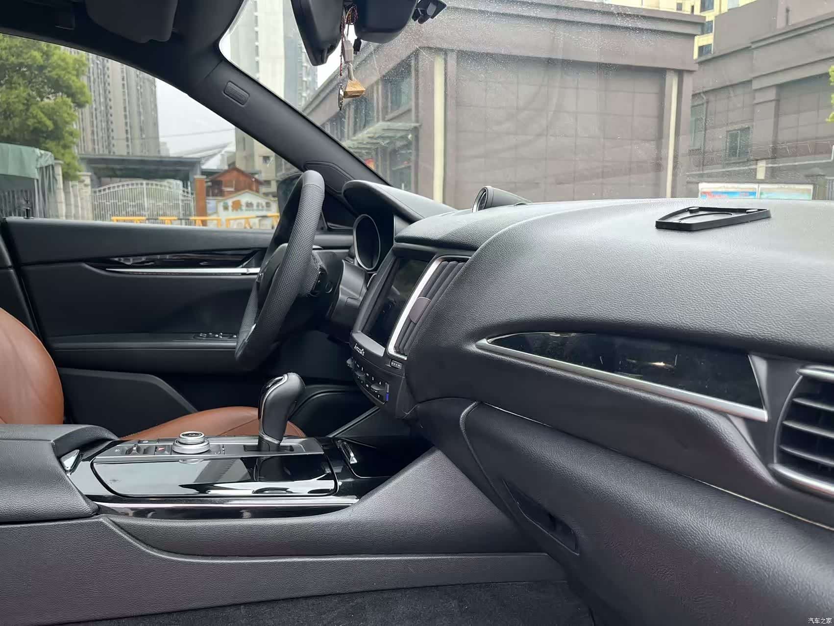 Maserati Levante, 2018 15