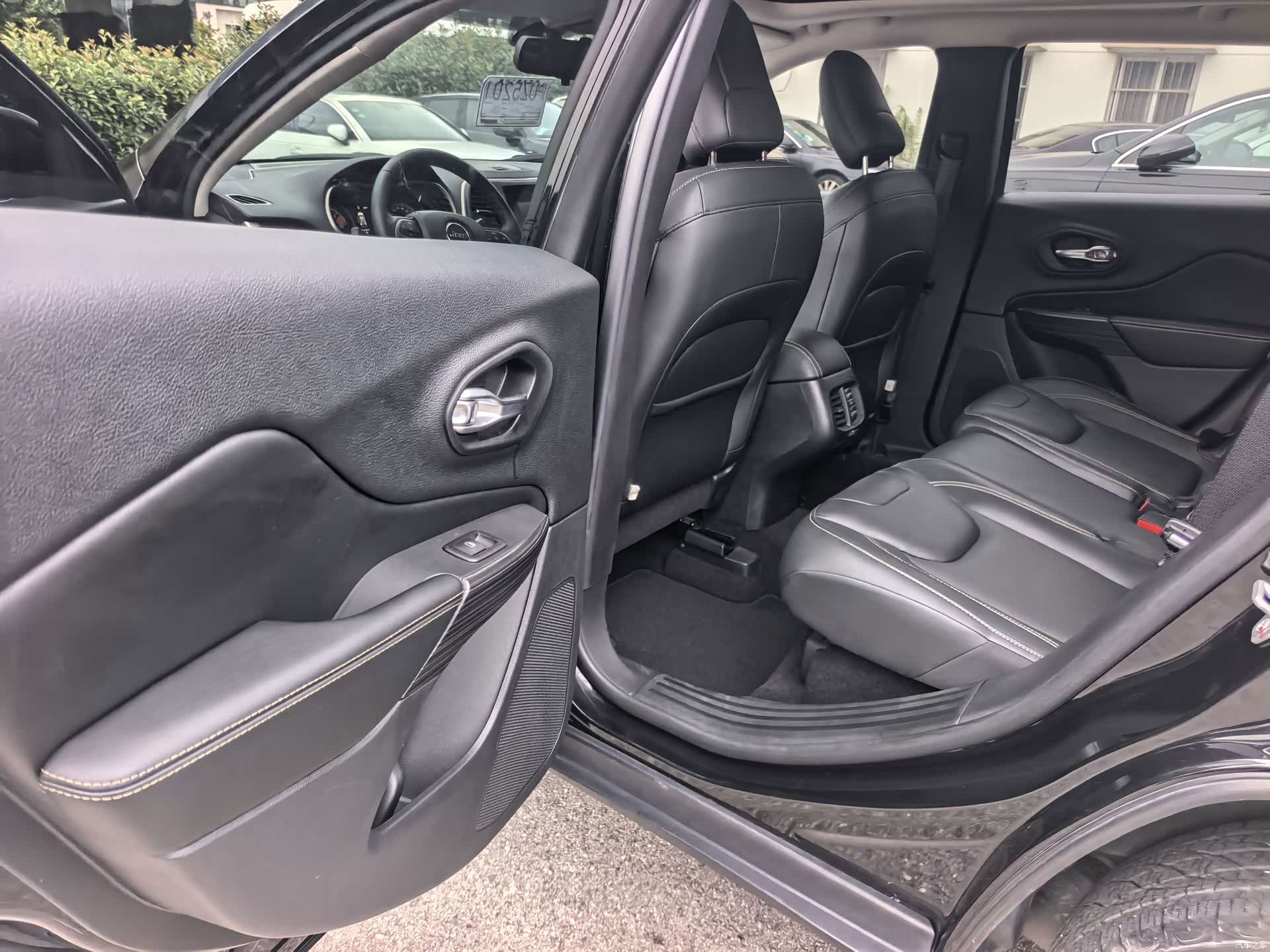 Jeep Cherokee, 2018 25