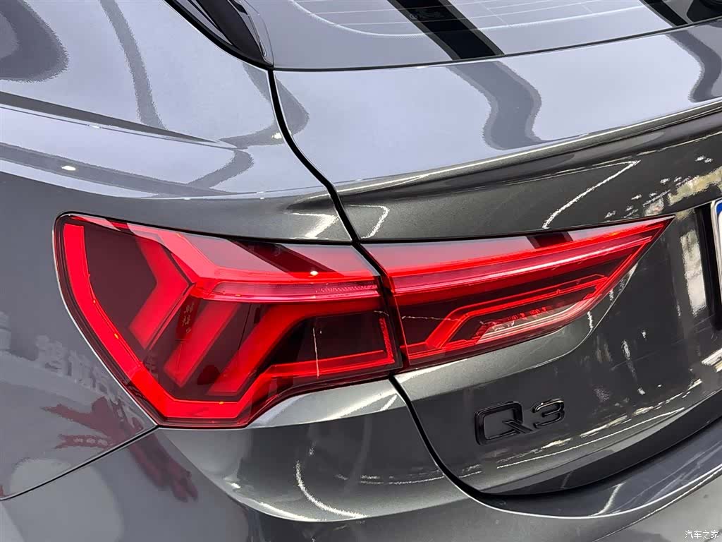 Audi Q3, 2023 11