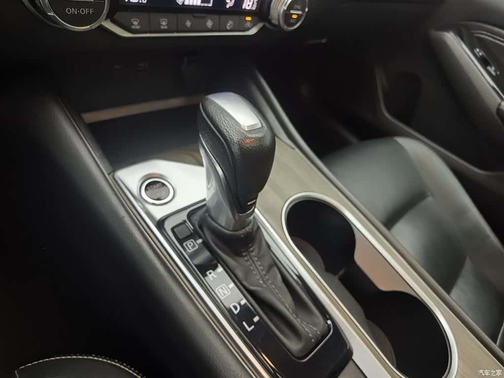 Nissan Teana, 2021 13