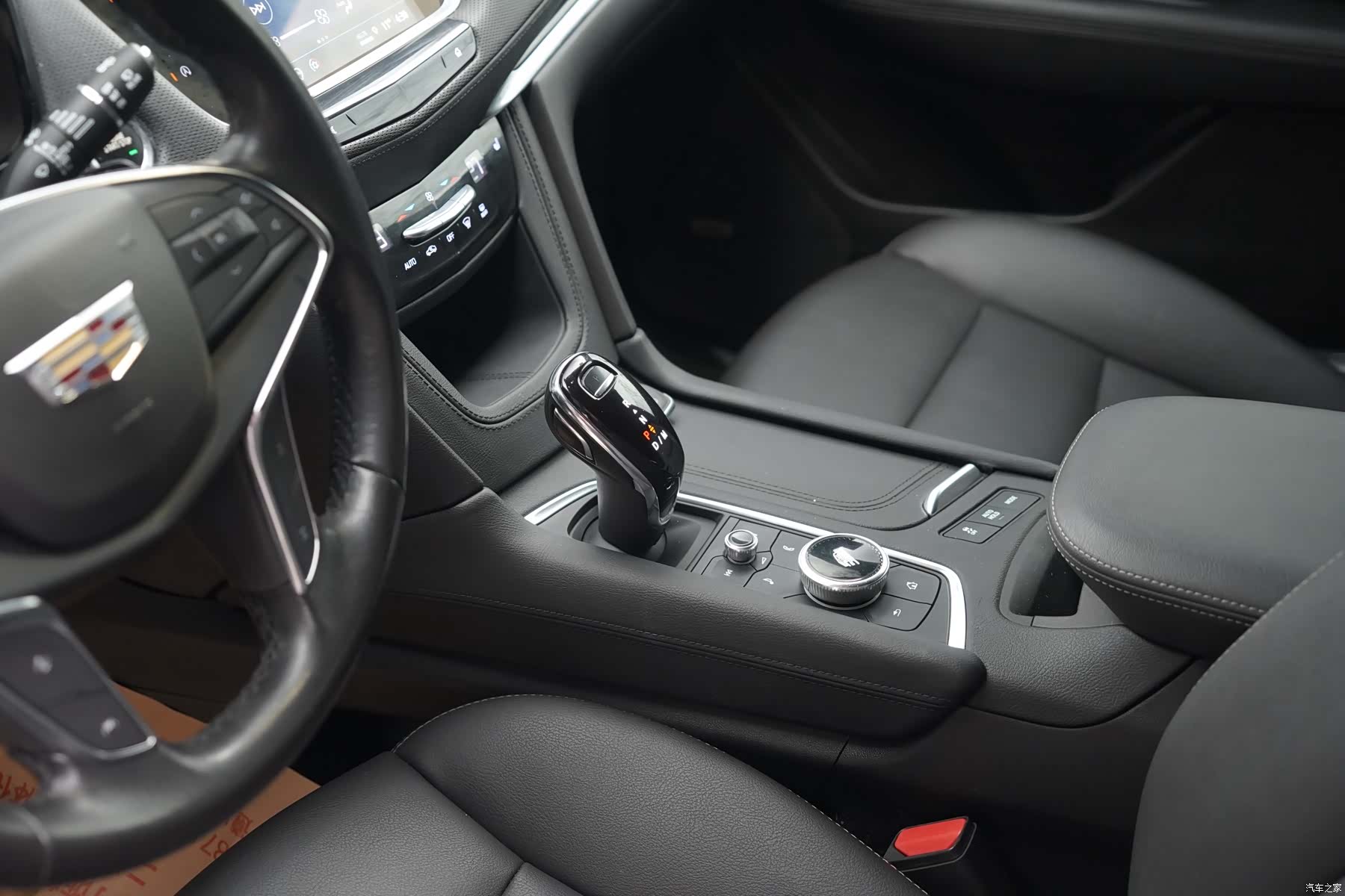 Cadillac XT5, 2022 10