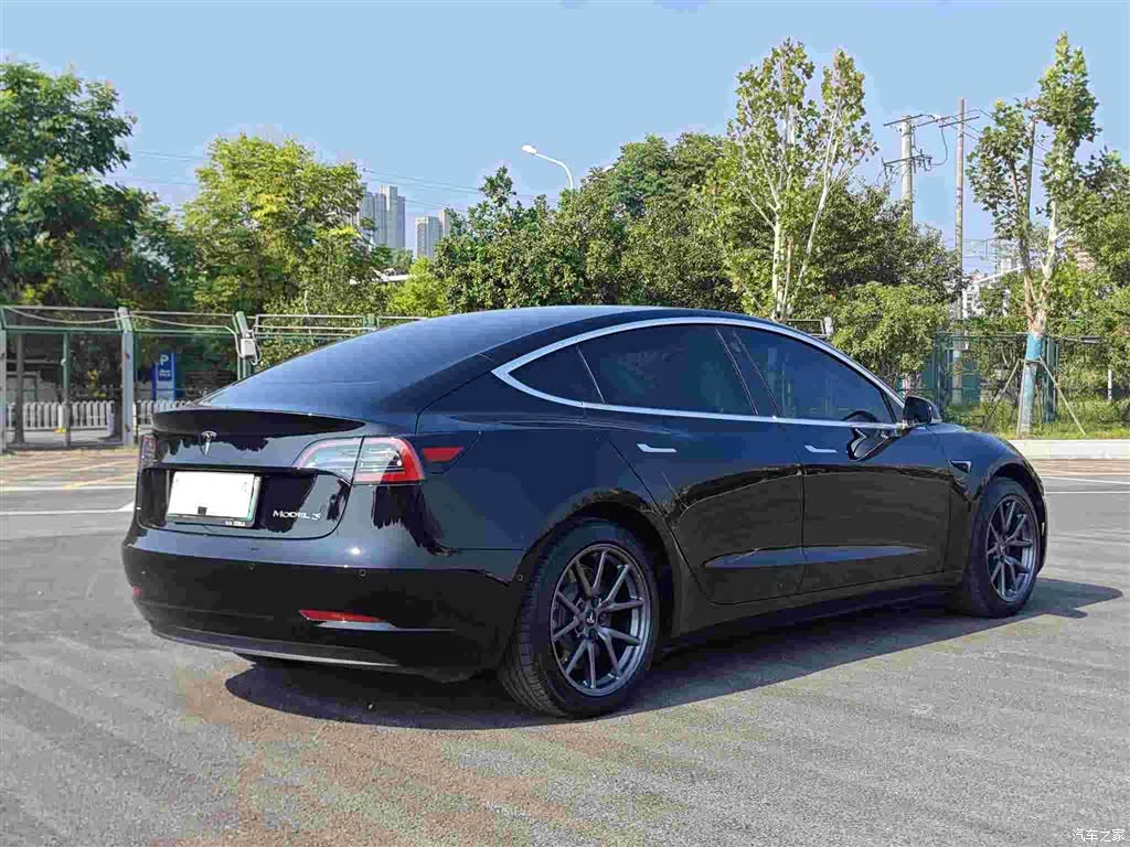 Tesla Model 3, 2020 12