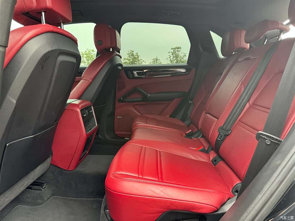 Porsche Cayenne, 2022 11