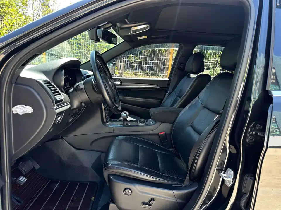 Jeep Grand Cherokee Jeep Grand Cherokee
