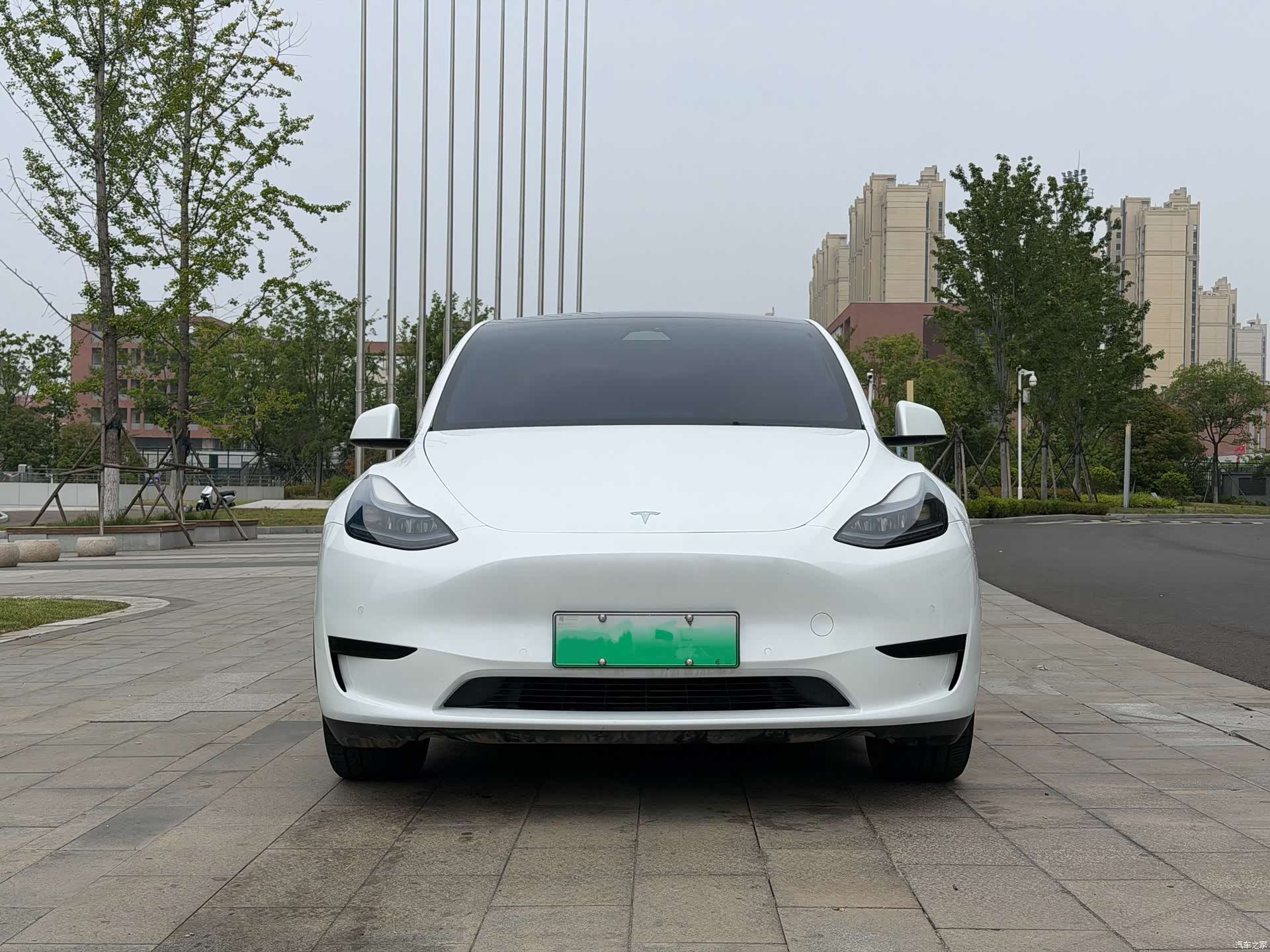 Tesla Model Y, 2023 2