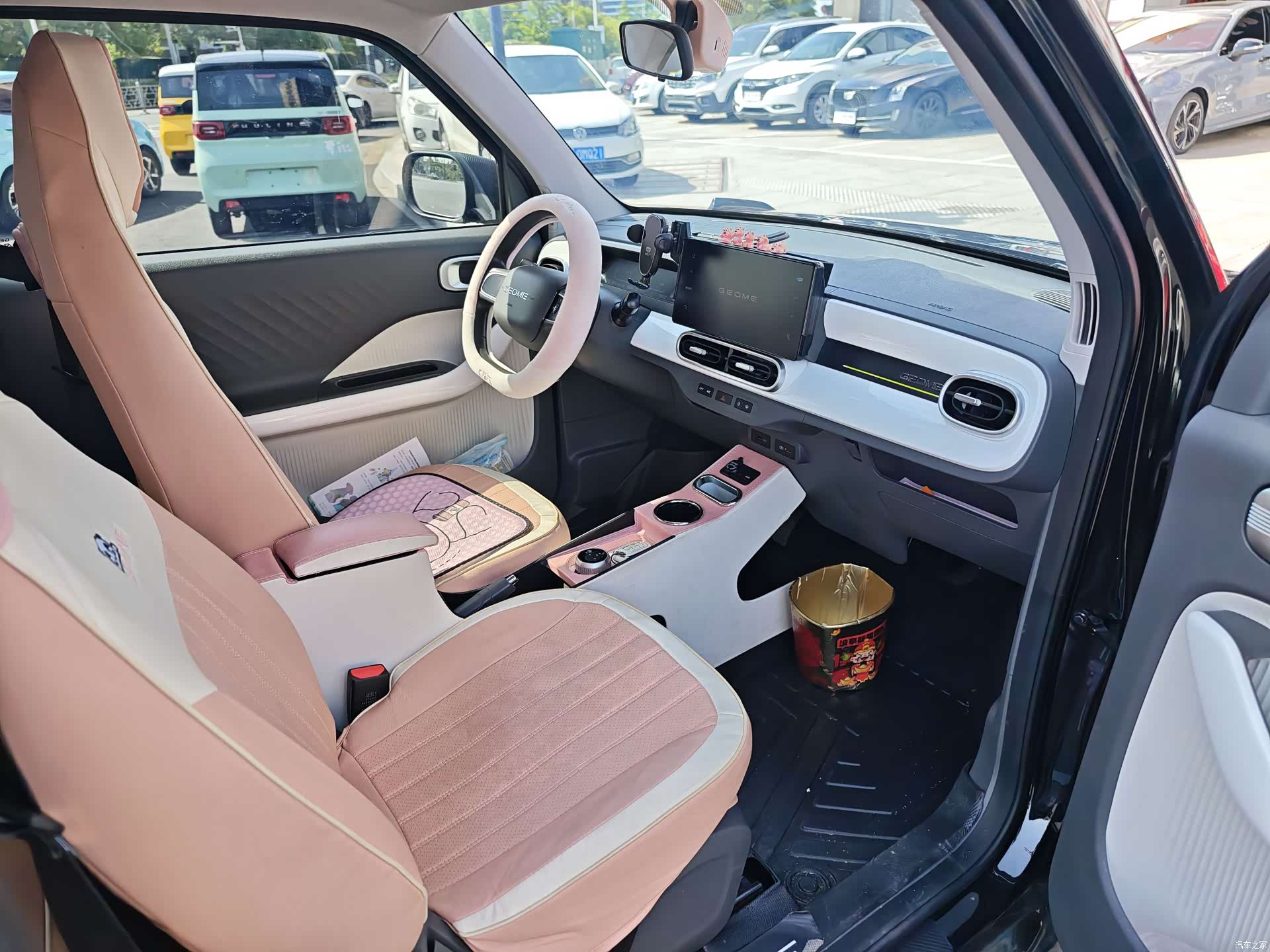 Geely Panda, 2025 9