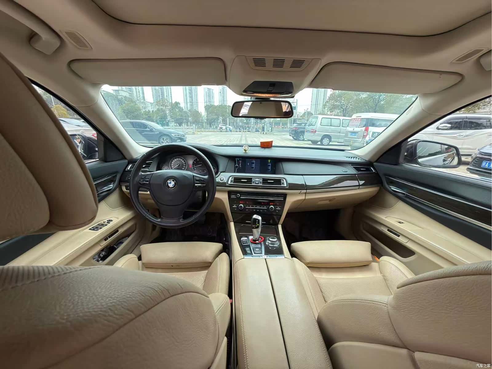 BMW 7 Series, 2012 7