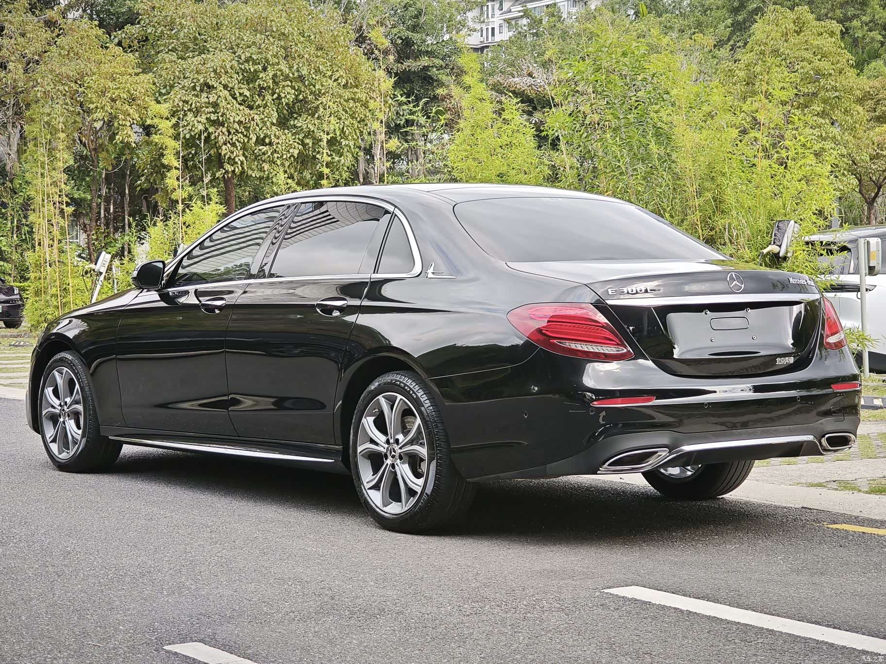 Mercedes-Benz E-Class, 2020 4