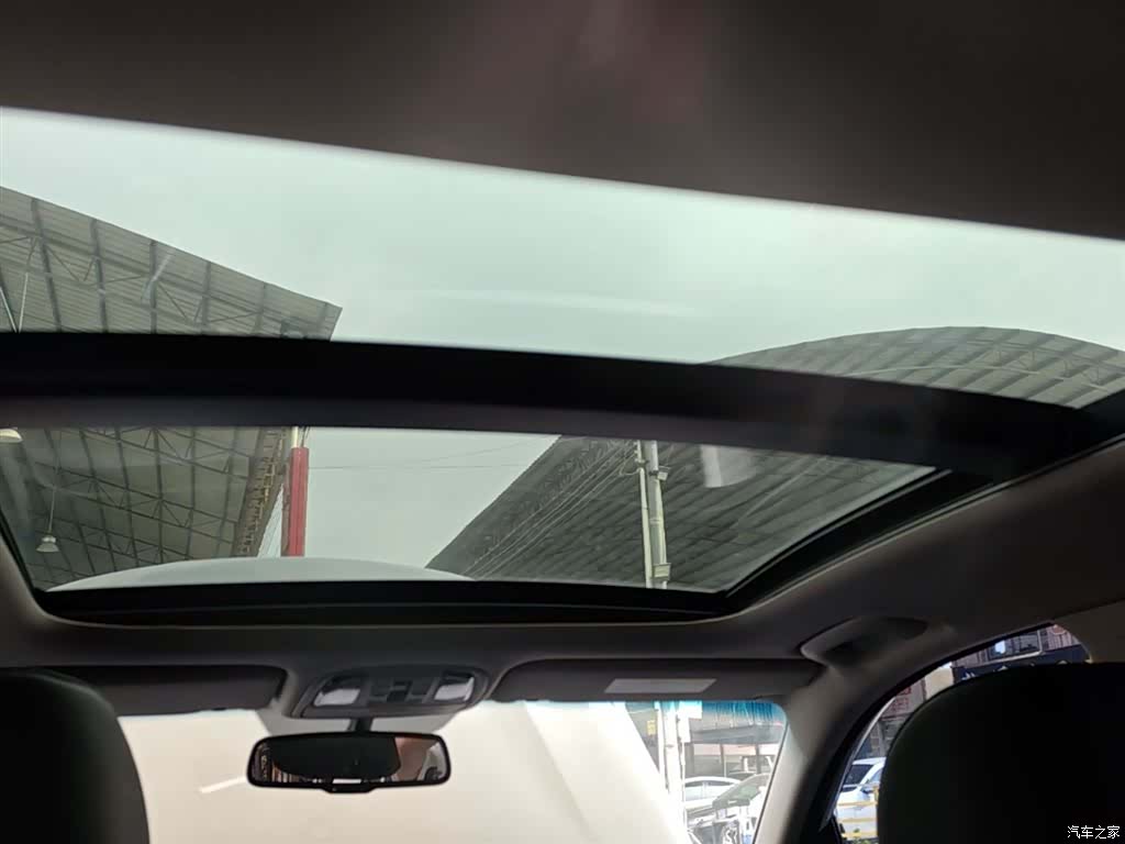 Kia K5, 2017 18