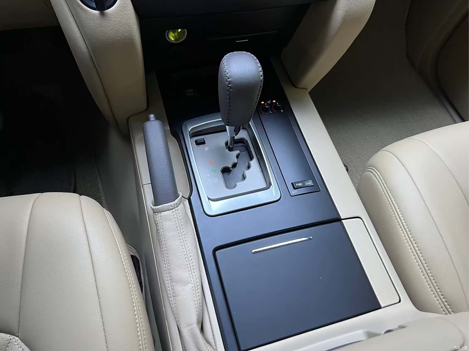 Toyota Land Cruiser, 2015 7