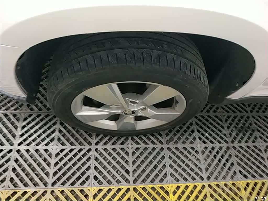 Skoda Yeti, 2014 23