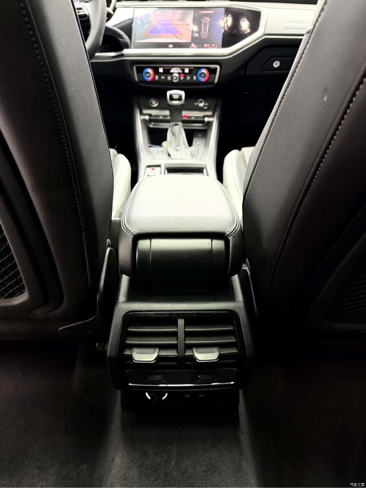 Audi Q3, 2022 14