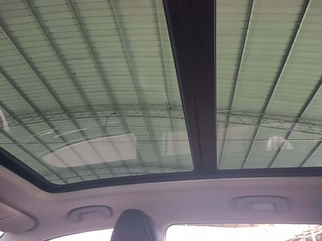 Roewe RX5, 2018 18
