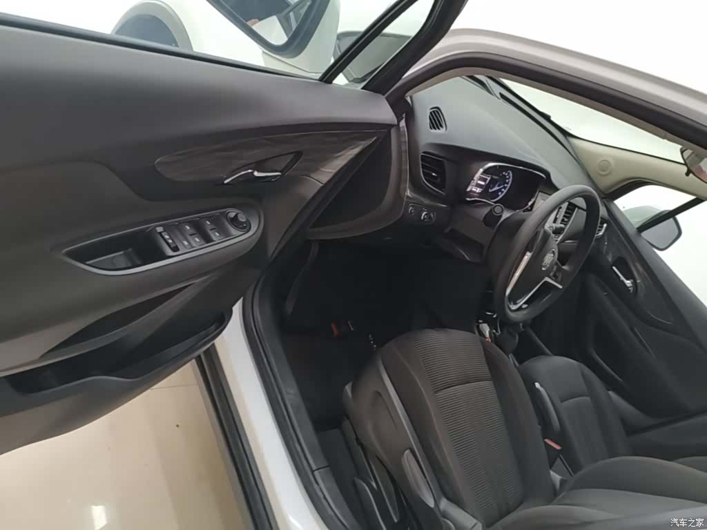 Buick Encore, 2018 16