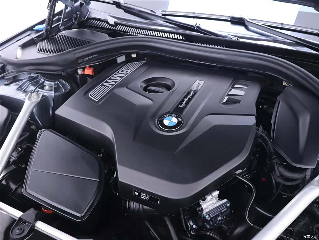 BMW 5 Series, 2018 23