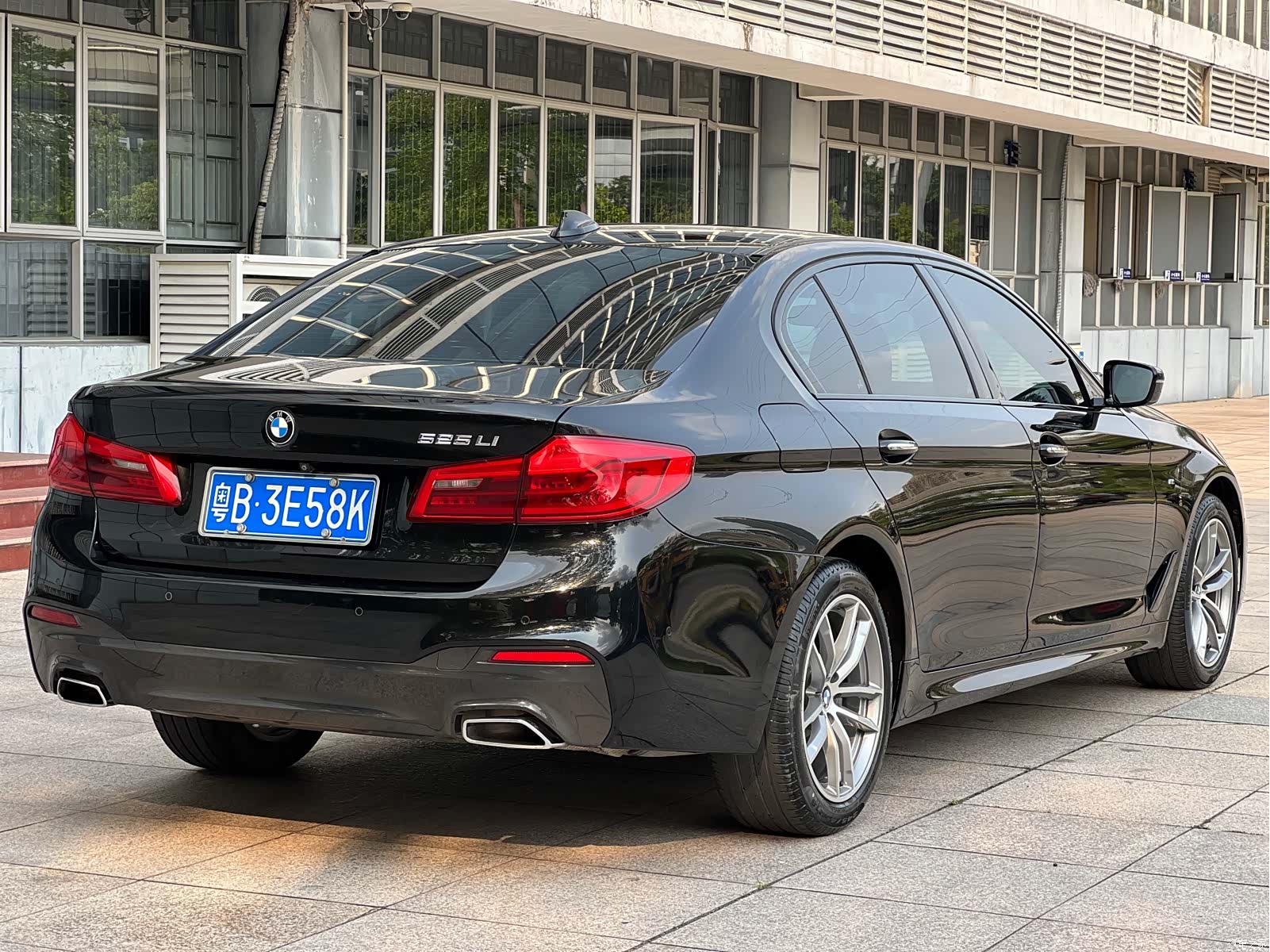 BMW 5 Series, 2018 16