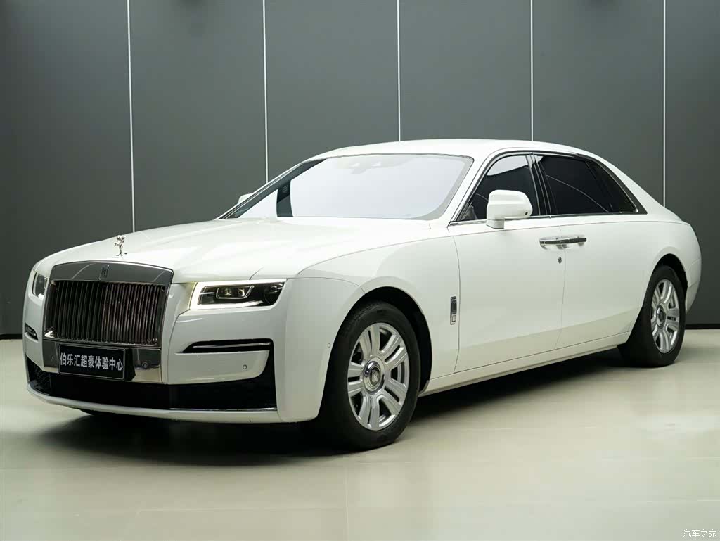 Rolls-Royce Ghost, 2022 2