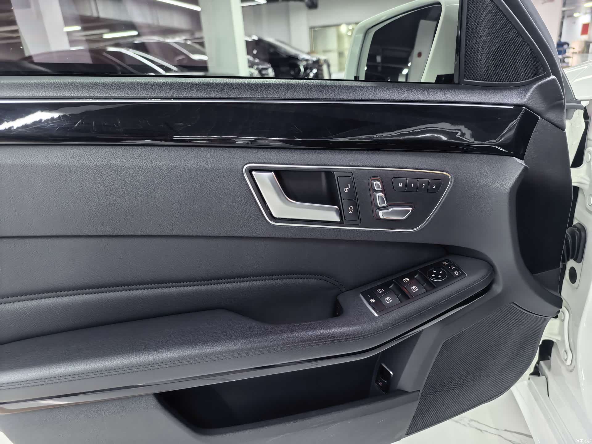 Mercedes-Benz E-Class, 2015 11